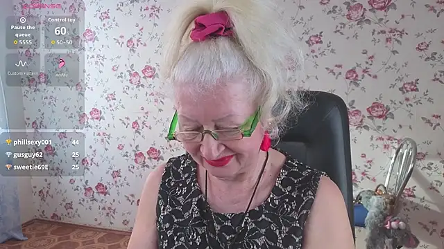 Maya_Mayflower webcam