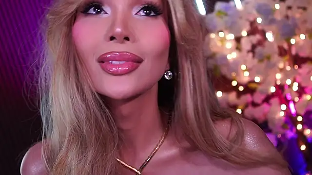 xxforyoureyesonlyxx webcam