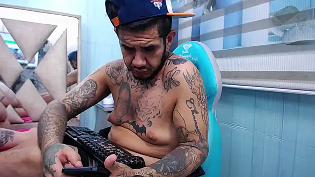 allison_max_tattoo webcam