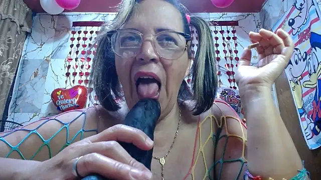 alina_maturehot webcam