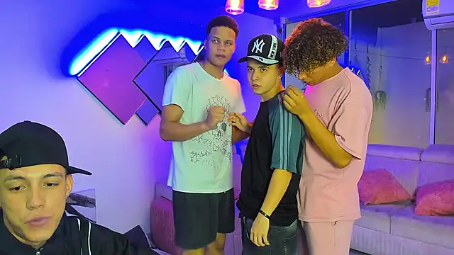 Houseofwarrios webcam