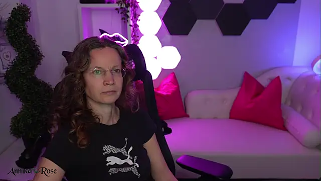 AnnikaRose webcam