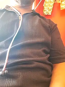 RaiStarrrr0-9 webcam