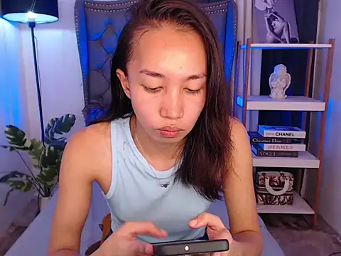 Sweet_kittyxx webcam