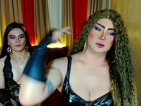 Incredible_Shemale webcam