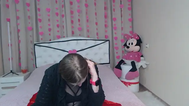 TessaDaybreak webcam