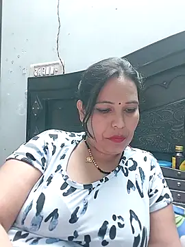 Poojabhabi101 webcam