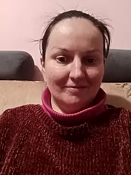 BustyLadyAlma webcam