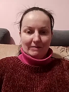 BustyLadyAlma webcam