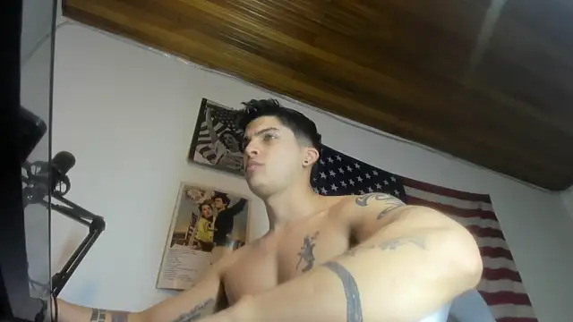 charlie_hotxxx webcam