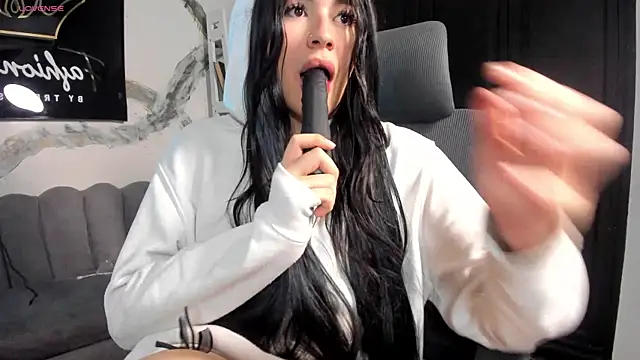 alahiaFoxter_ webcam