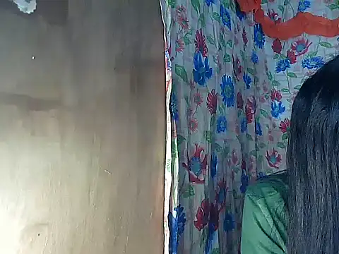 PinaySkinnyGirl webcam