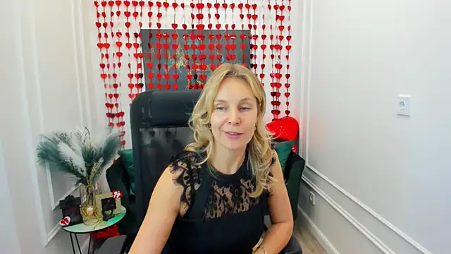 sinty_devis - Sinty_Devis's free webcam - UK Sex Cams