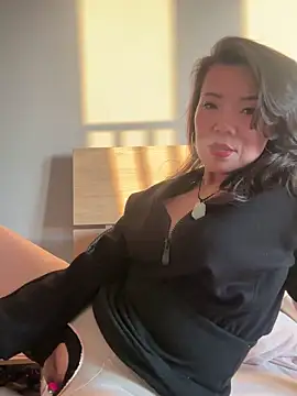 美女anna_kk在线直播