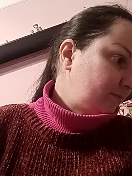 BustyLadyAlma webcam