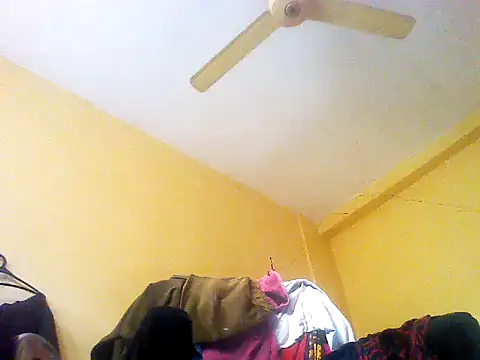 femboyslqueen webcam