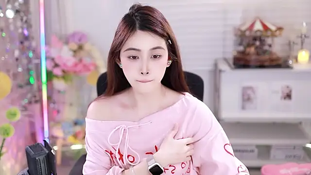 美女SleepArtist在线直播