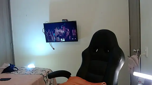 gooddes303salome webcam