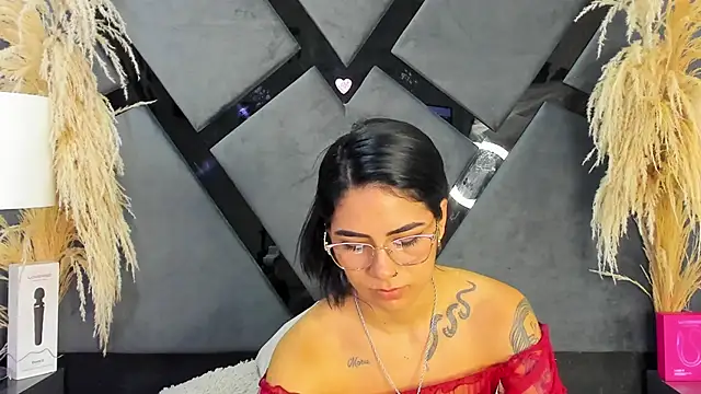 nicoleesposito - NicoleEsposito's free webcam - UK Sex Cams