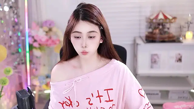 美女SleepArtist在线直播