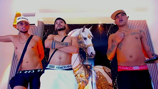 The_Gods_In_Diamonds webcam