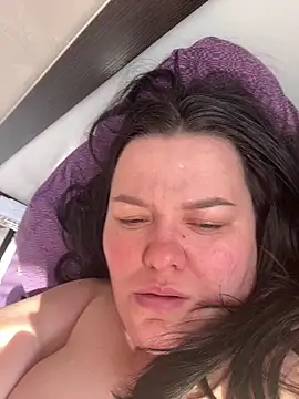 SunnyLeila2101 webcam