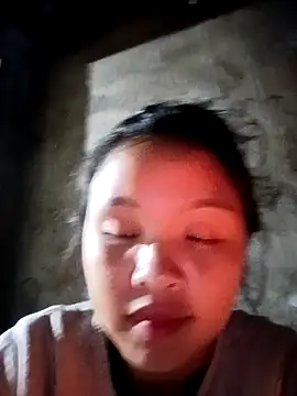 Pretty-haert from StripChat is Freechat