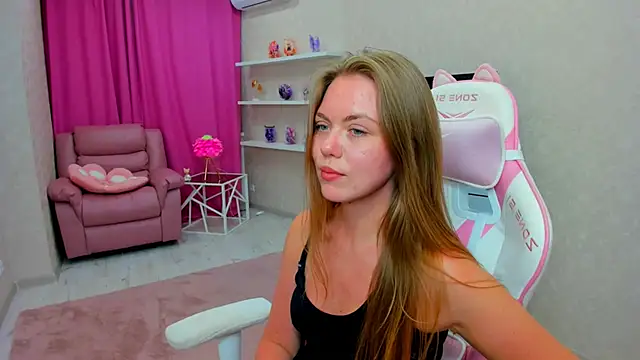 strawberrye - Strawberrye's free webcam - UK Sex Cams