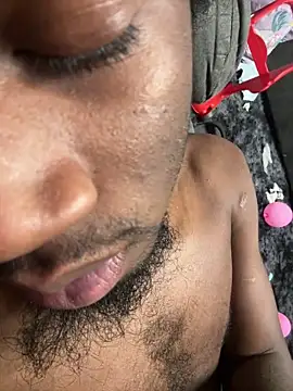 pussyeater_- - Pussyeater_-'s free webcam - UK Sex Cams