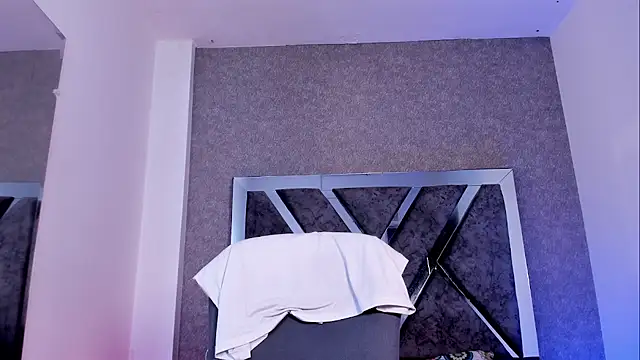 matthew_and_mila webcam