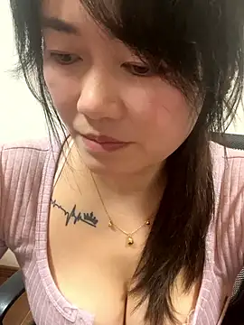 Molly-xiao webcam