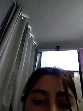 niaa_69 - Niaa_69's free webcam - UK Sex Cams