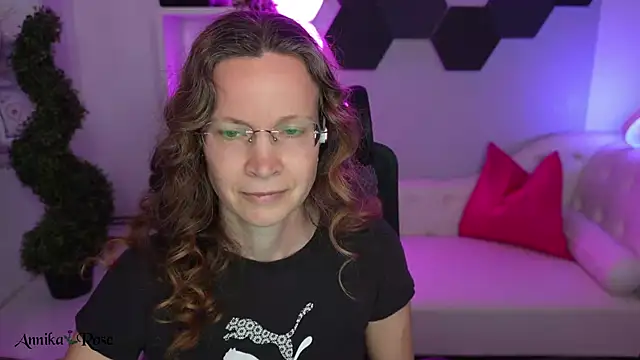 AnnikaRose — Naked Orgasmus