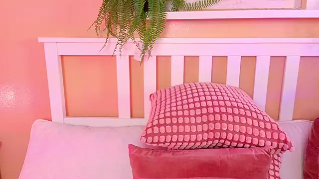 KendalMilleer webcam