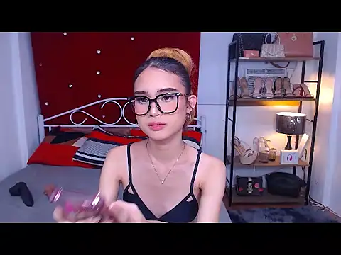 JuicyCockThea webcam