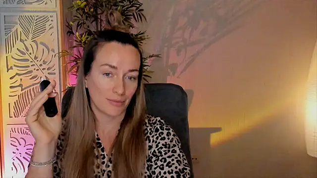 RebeccaMartinez webcam