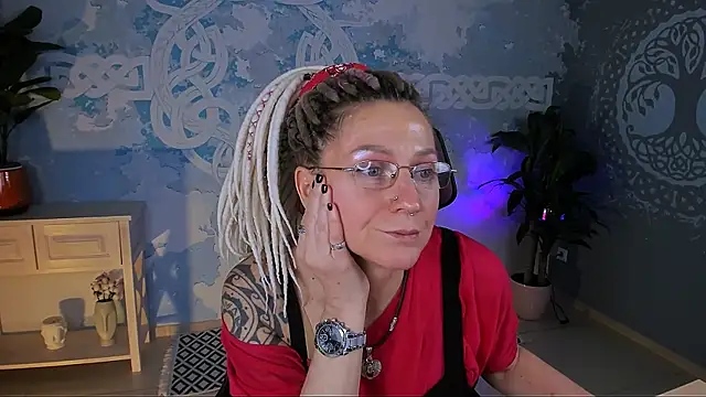 umaspace - UmaSpace's free webcam - UK Sex Cams