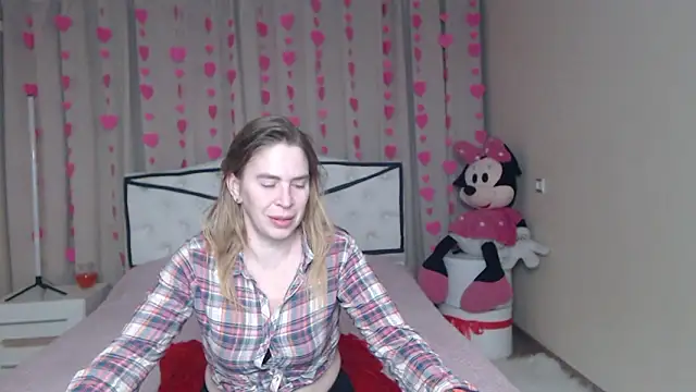 TessaDaybreak webcam