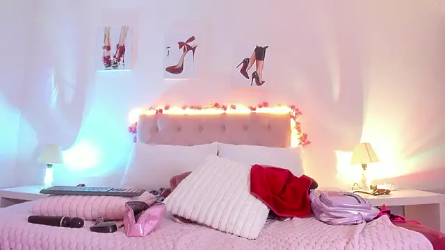 Samantha_spike2 webcam