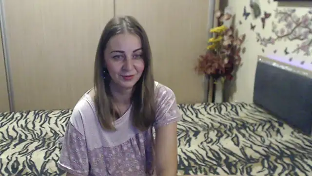 MirabelaSweet webcam