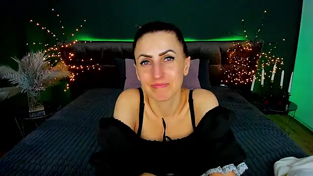 Rebecca_Diamond webcam