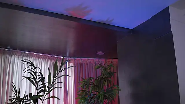 HotBustyBabeX webcam