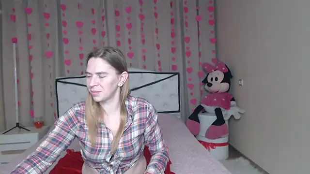 TessaDaybreak webcam