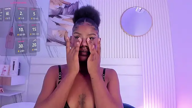 Afro_Luna webcam