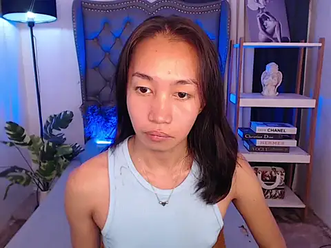 Sweet_kittyxx webcam