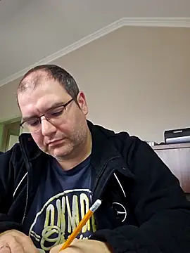 Andrew1900529 webcam