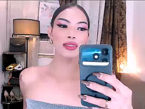 Afbeelding van yoursexyasiantsxx