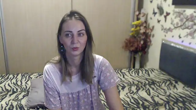 MirabelaSweet webcam