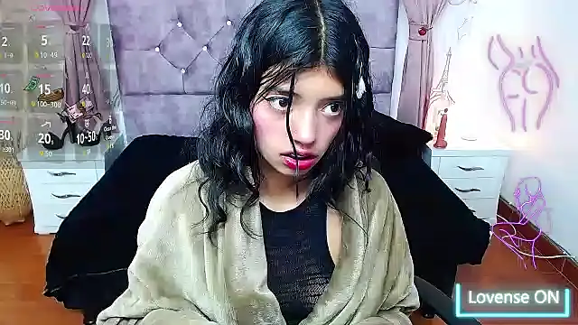 Esmeralda-18 webcam