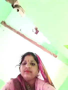 Webcam Model (Karishma_cute)  is live.Free join now!